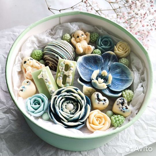 Шоколадные подарки, цветы