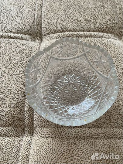 Хрустальная вазочка