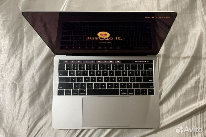 Macbook pro 13 2019 touch bar