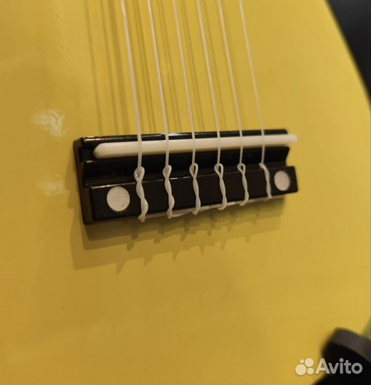 Гиталеле + аксессуары