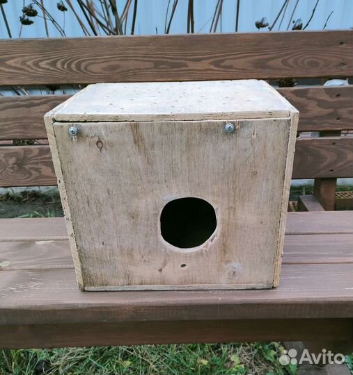 Гнездовые домики для корелл и волнистых попугаев