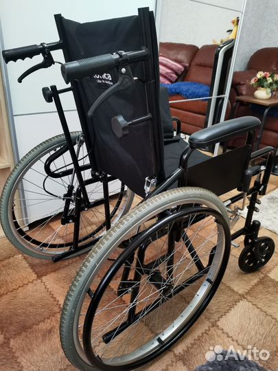Инвалидная коляска