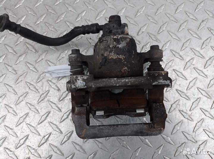 Суппорт задний правый Honda Pilot 1