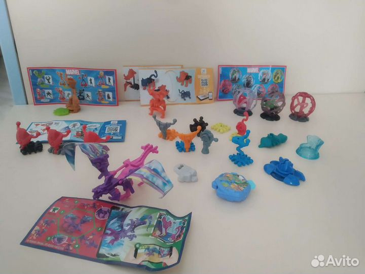 Игрушки Киндер сюрприз