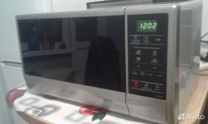 Микроволновая печь. Samsung. ME732KR