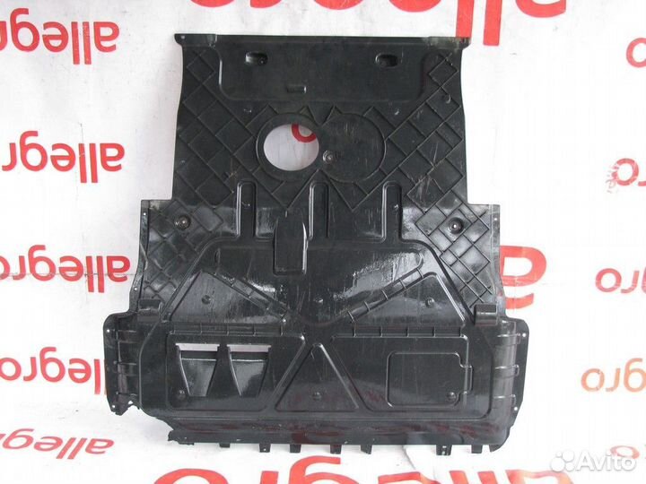 VW Crafter защита пыльник двигателя 2016+