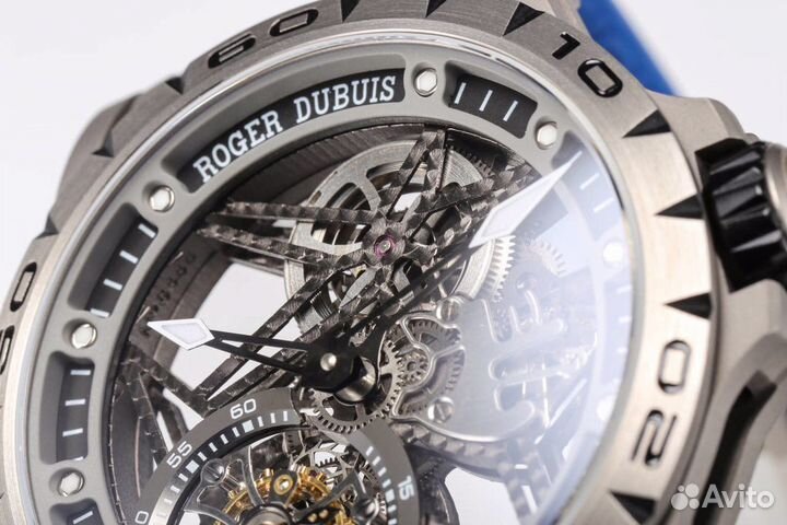 Часы Roger Dubuis Skeleton Flying Tourbillon