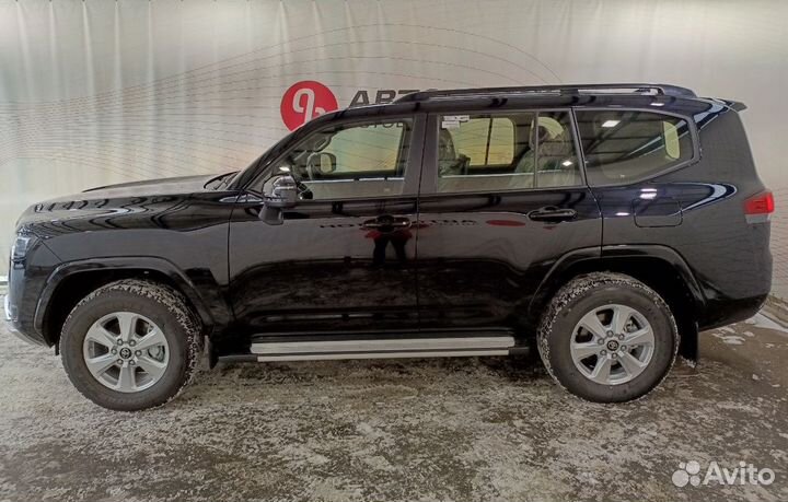 Toyota Land Cruiser 4.0 AT, 2023, 35 км