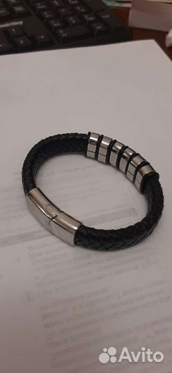 Кожаный браслет