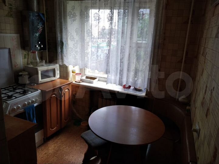 3-к. квартира, 60 м², 3/5 эт.