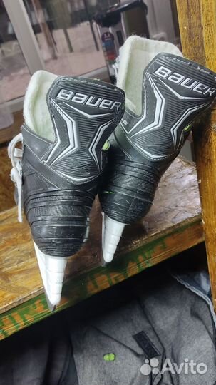 Хоккейные коньки bauer