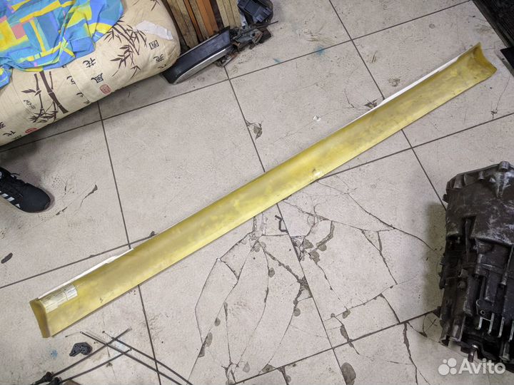 BMW e39 Hamann правая накладка порога