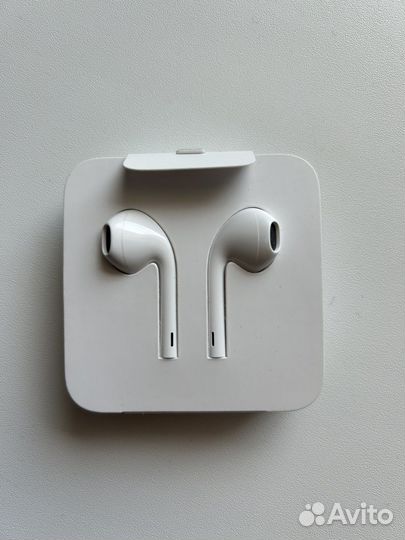 Наушники apple