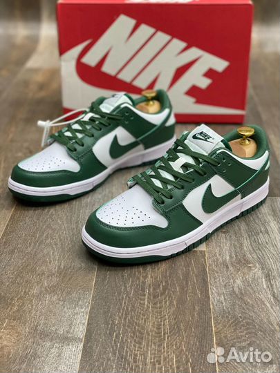 Кроссовки Nike Dunk Low