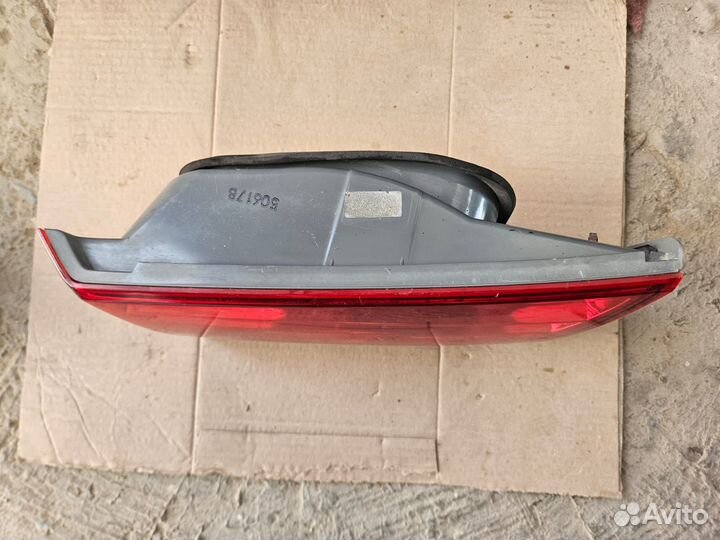 Фонарь крышки багажника правый Hyundai Sonata NF