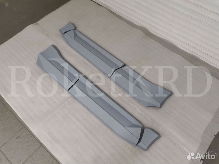 Накладки дверей toyota rav 4 с 2019 г TRD