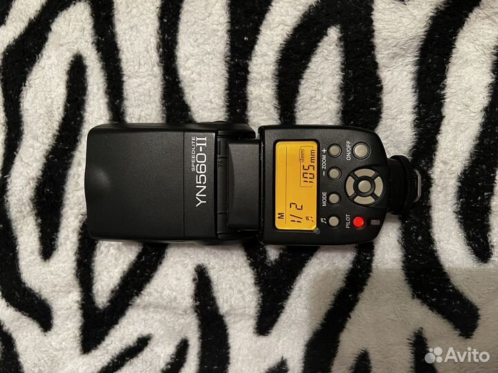 Вспышка камеры yongnuo Speedlight YN-560-11