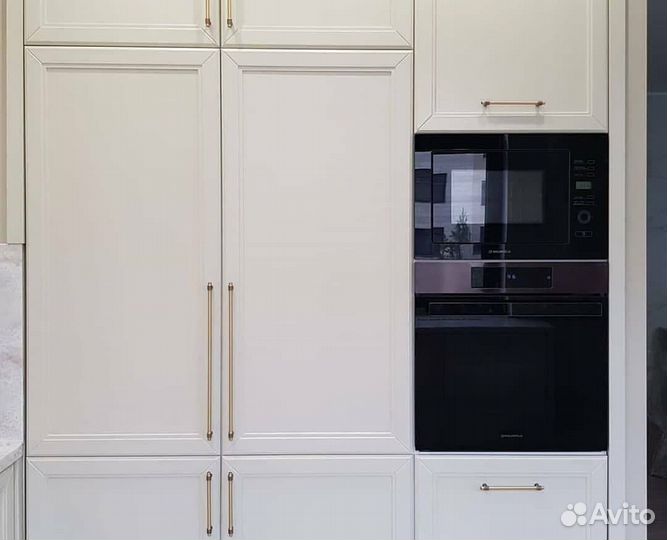 Кухня под потолок из мдф на заказ, цех в Омске