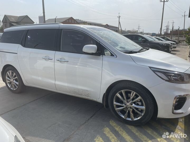 Kia Carnival 2.2 AT, 2019, 103 000 км