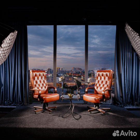 Студия для съёмки подкастов с видом на Москву