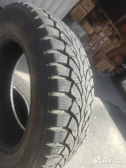 Pirelli Formula Ice 185/65 R15 и 185/65 R15