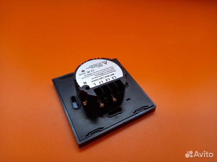 33072 Умный сенсорный выключатель с Wi-Fi