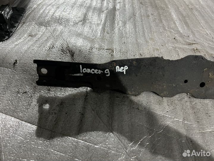 Лыжа балка подмоторная Mitsubishi Lancer 9