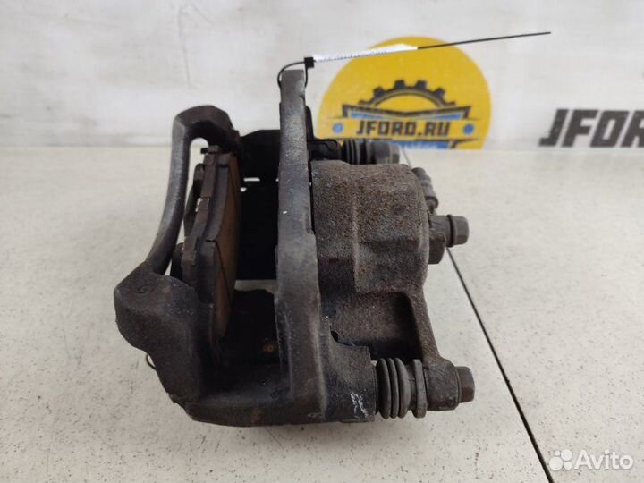 Суппорт тормозной передний левый Suzuki Vitara LY