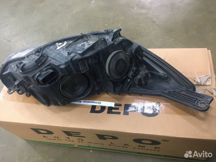 Фара левая Ford Focus 3