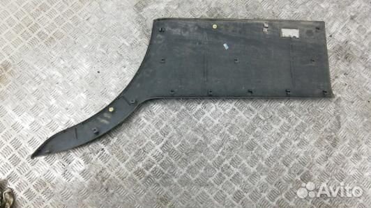 Молдинг двери задней правой ssang yong rexton 1 (8