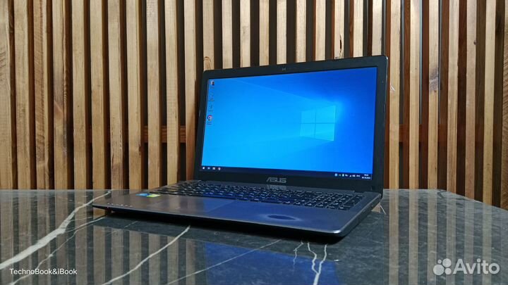 Игровой ноутбук Asus X550C на SSD