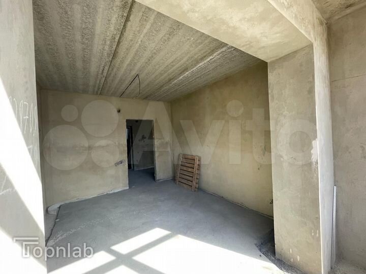 2-к. квартира, 68,1 м², 1/4 эт.