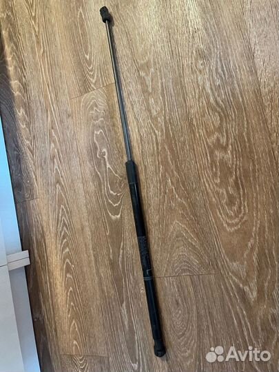 Газовый упор капота Toyota Camry 50