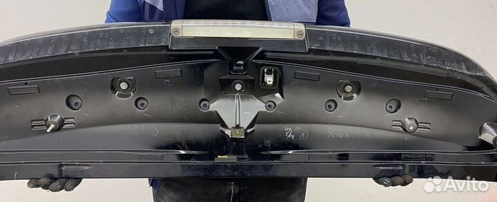 Спойлер Toyota Harrier MCU35 1MZ-FE