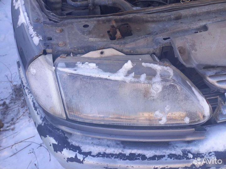 Фара правая Renault Laguna 1993-2001