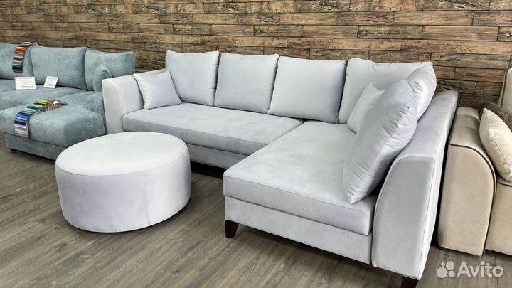 Диван с оттоманкой с пуфом