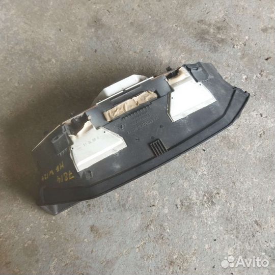 Приборная панель MB W124