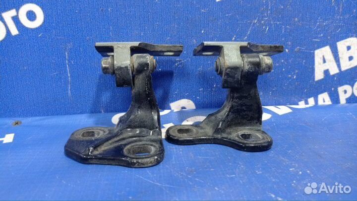 Петля двери Bmw E65 седан N62B44 2004