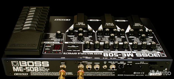 Boss ME50B Bass Multiple Effects басовый процессор