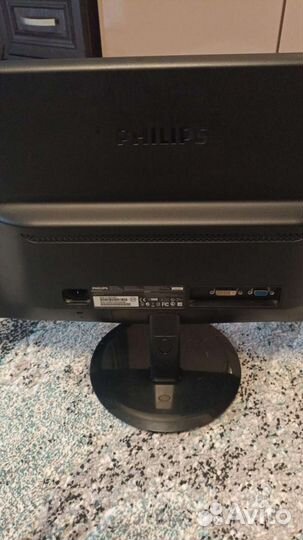 Монитор Philips