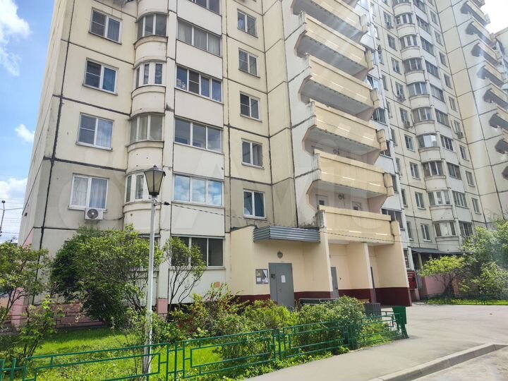 2-к. квартира, 61 м², 3/12 эт.