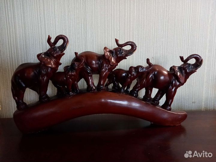 Статуэтка слоники