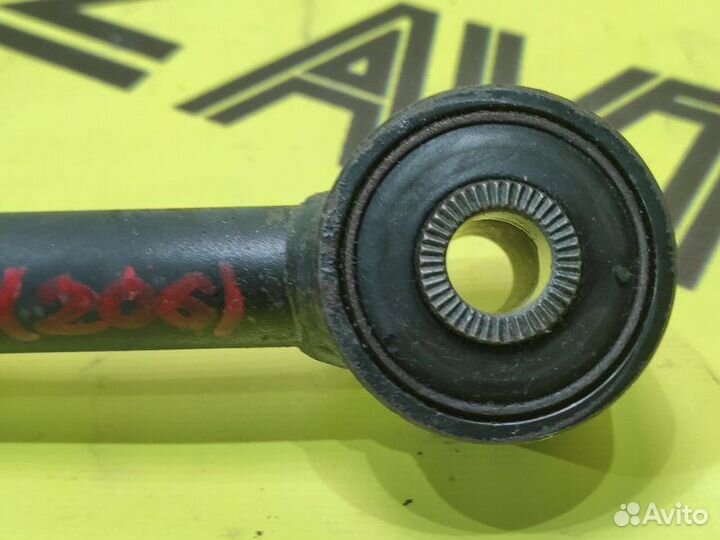 Рычаг задний правый Lexus Gs430 UZS190 3UZ-FE