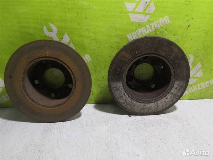 Диск тормозной задний Фольксваген Пассат Б5