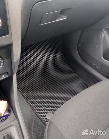 Автоковры водительские EVA Nissan Bassara JU30 Ева