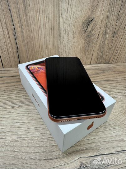 iPhone Xr, 64 ГБ
