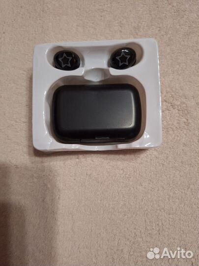 Беспроводные наушники новые