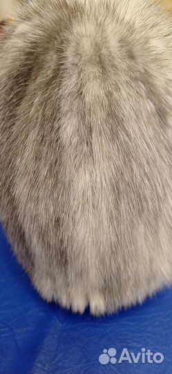 Головные уборы женские зимние