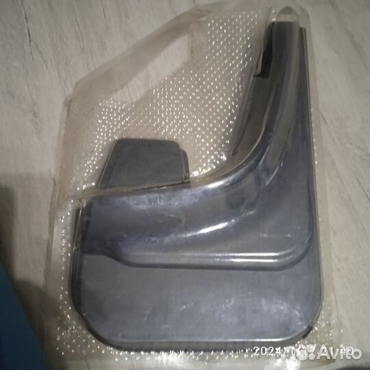 Брызговики универсальные