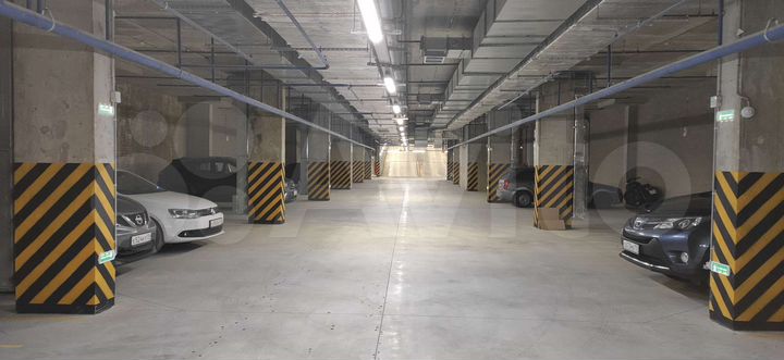 Машиноместо, 13 м²